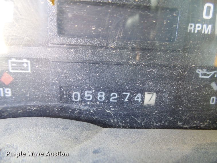 image for item DG2047 2001 Chevrolet C7500  service truck with crane