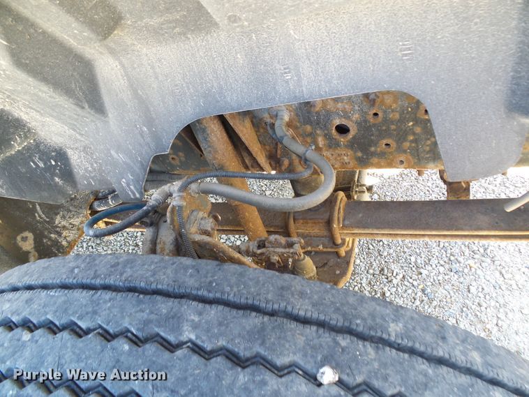 image for item DG2047 2001 Chevrolet C7500  service truck with crane