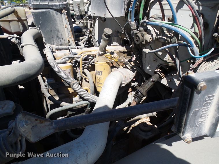 image for item DG2047 2001 Chevrolet C7500  service truck with crane