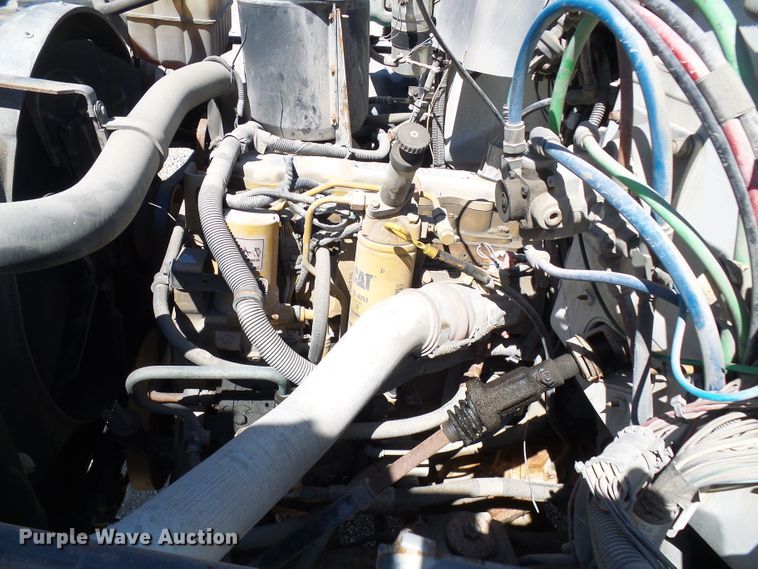 image for item DG2047 2001 Chevrolet C7500  service truck with crane