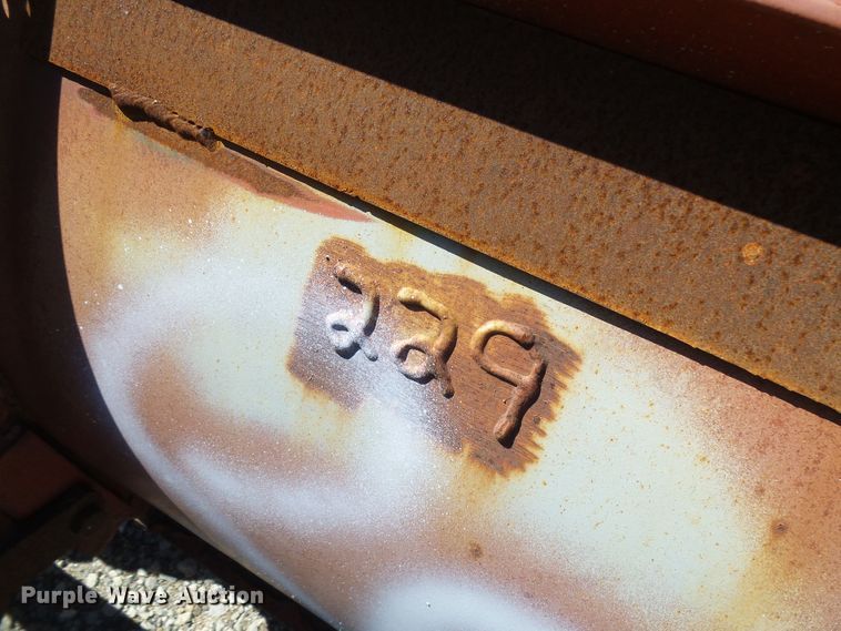 image for item DG2048 2005 Ford F550 Super Duty  flatbed truck