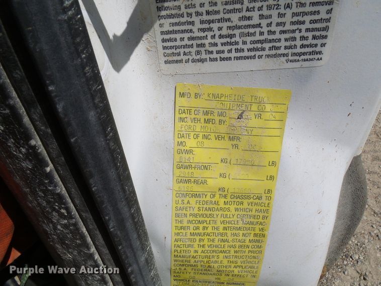 image for item DG2048 2005 Ford F550 Super Duty  flatbed truck