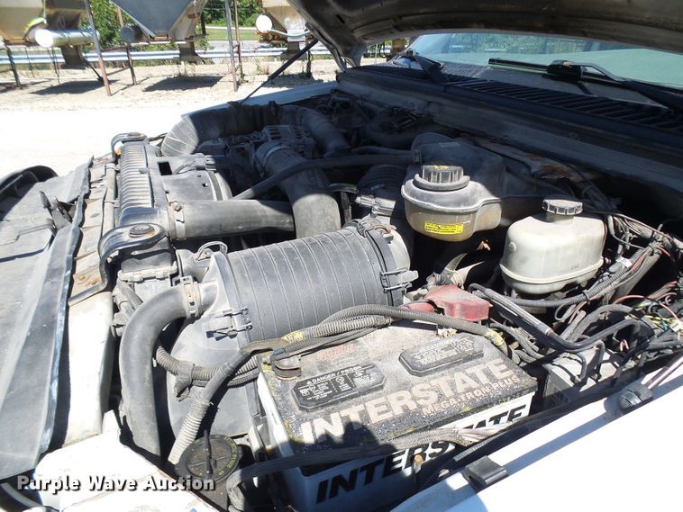 image for item DG2048 2005 Ford F550 Super Duty  flatbed truck