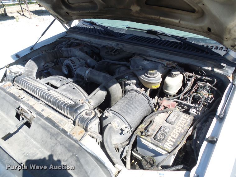 image for item DG2048 2005 Ford F550 Super Duty  flatbed truck