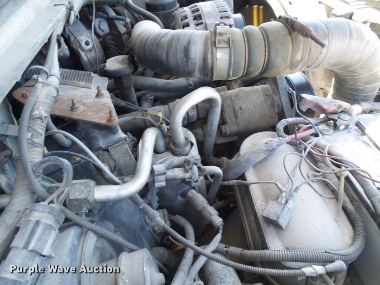 image for item DG2048 2005 Ford F550 Super Duty  flatbed truck