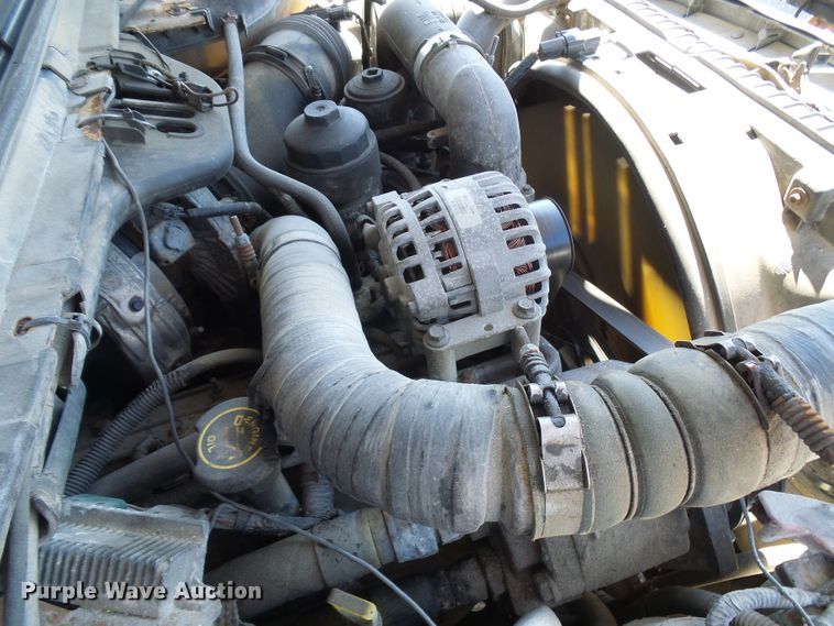 image for item DG2048 2005 Ford F550 Super Duty  flatbed truck