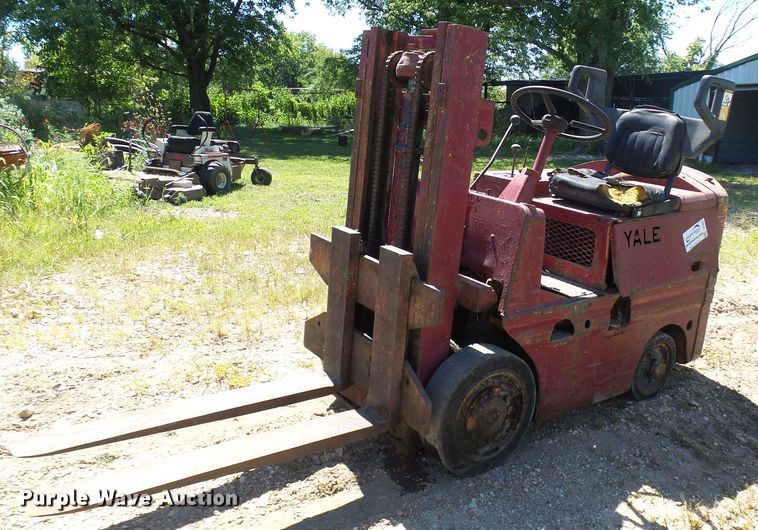 image for item DG2051 Yale KG51AT40UF  forklift