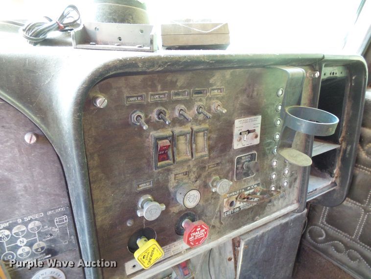 image for item DG2052 1984 Peterbilt 359  dump truck