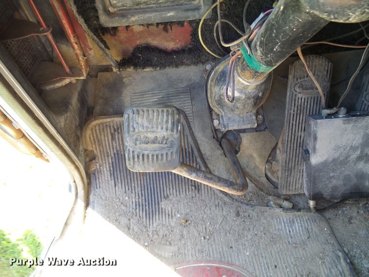 image for item DG2052 1984 Peterbilt 359  dump truck