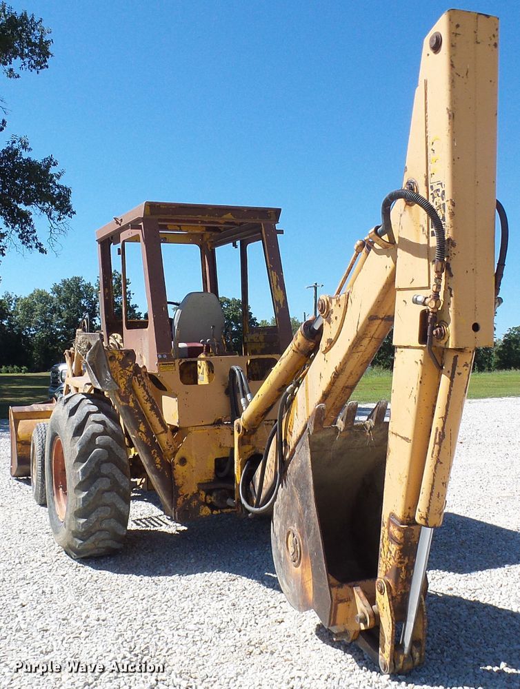 image for item DG2061 Case 680C  backhoe