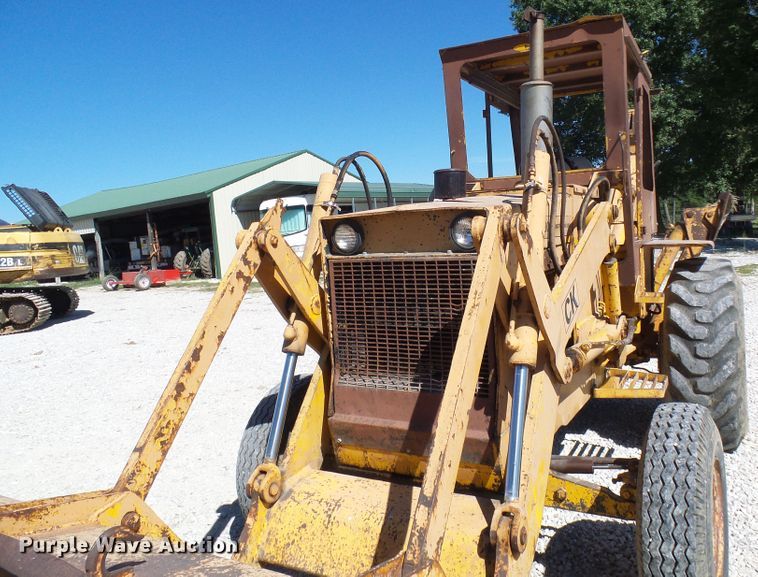 image for item DG2061 Case 680C  backhoe