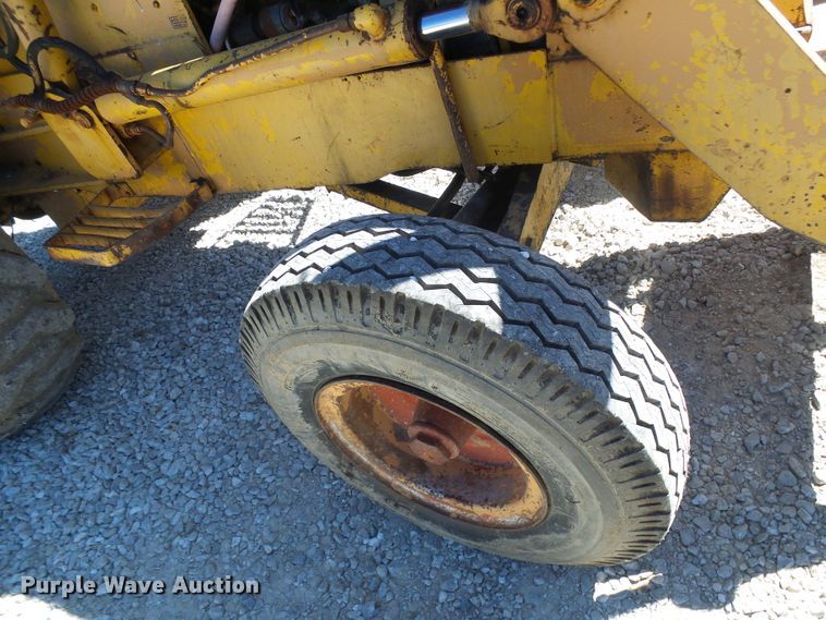 image for item DG2061 Case 680C  backhoe