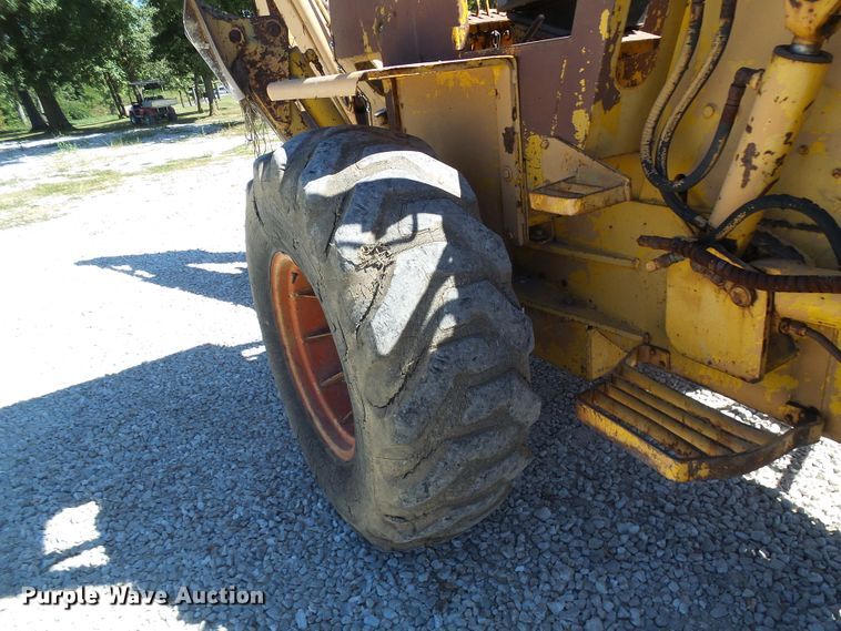 image for item DG2061 Case 680C  backhoe
