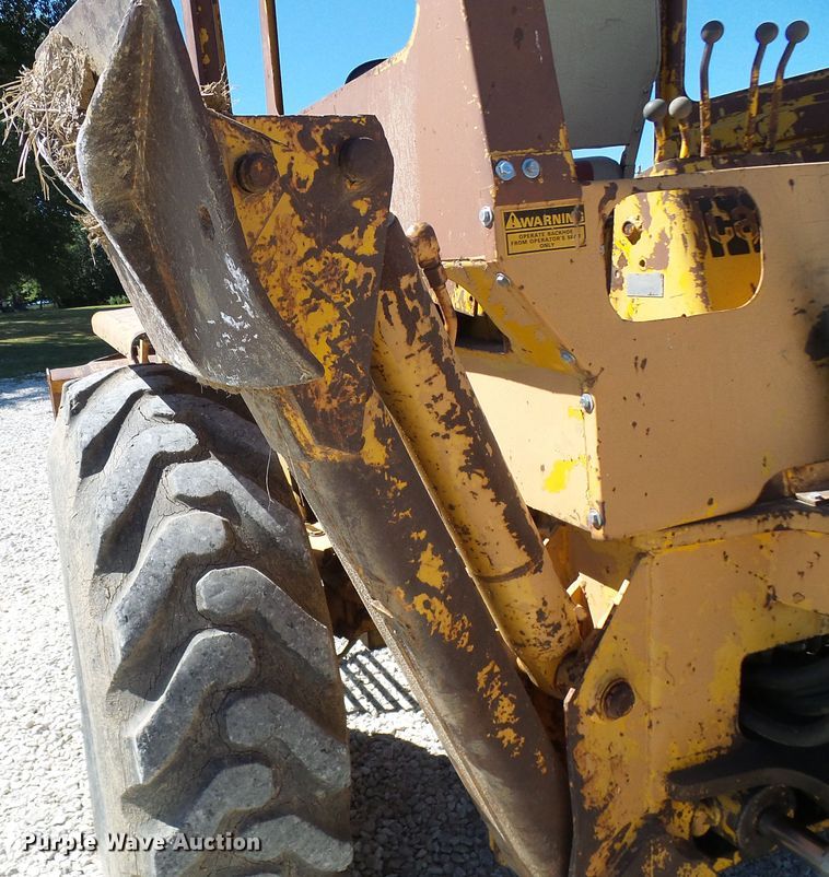 image for item DG2061 Case 680C  backhoe