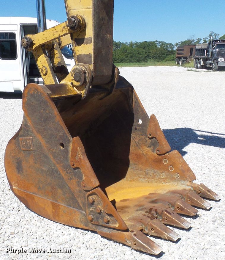 image for item DG2064 1996 Caterpillar 322B L   excavator