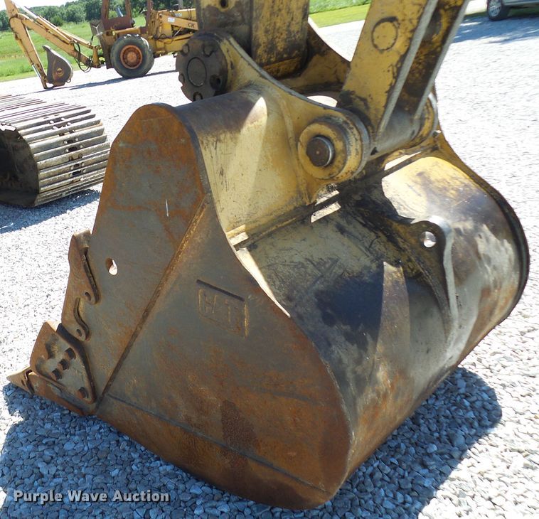 image for item DG2064 1996 Caterpillar 322B L   excavator
