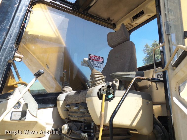 image for item DG2064 1996 Caterpillar 322B L   excavator