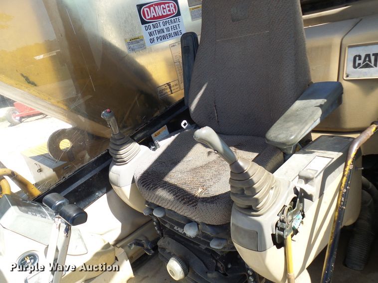 image for item DG2064 1996 Caterpillar 322B L   excavator