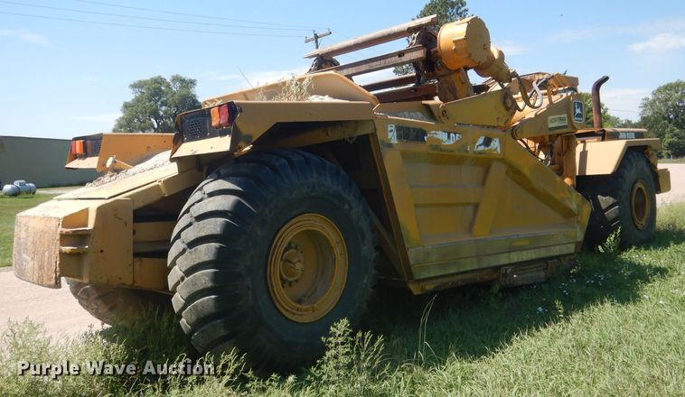 image for item DG4554 1986 John Deere 862B  elevating scraper