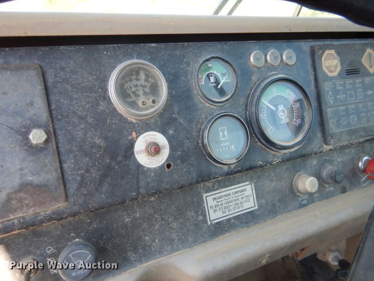 image for item DG4554 1986 John Deere 862B  elevating scraper