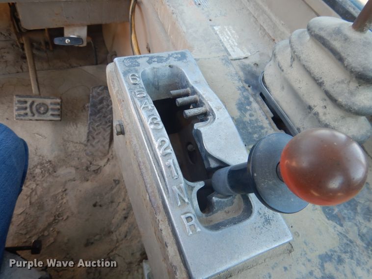 image for item DG4554 1986 John Deere 862B  elevating scraper