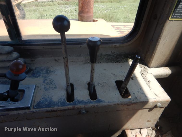 image for item DG4554 1986 John Deere 862B  elevating scraper