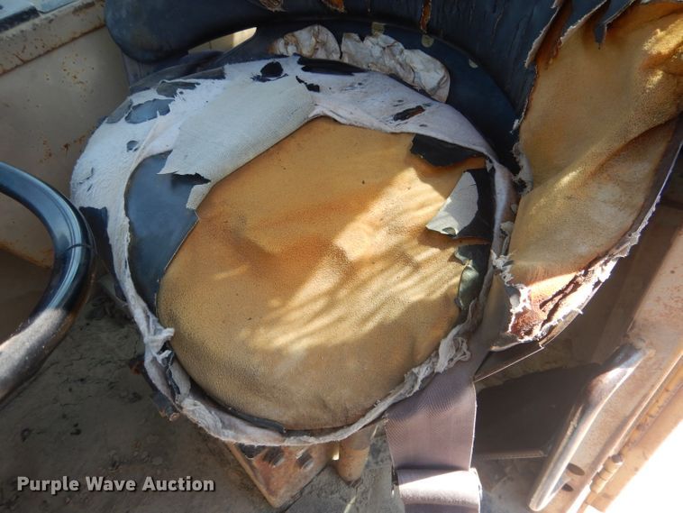 image for item DG4554 1986 John Deere 862B  elevating scraper