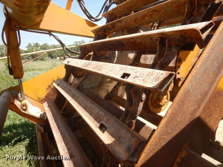 image for item DG4554 1986 John Deere 862B  elevating scraper