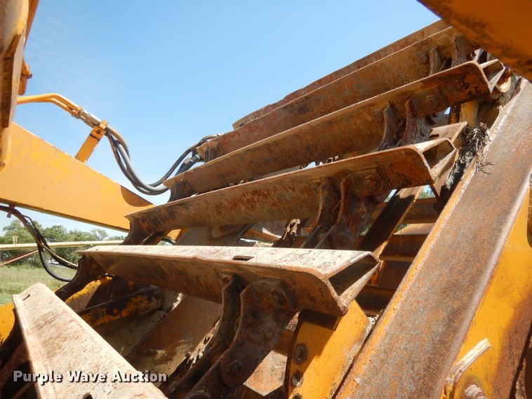 image for item DG4554 1986 John Deere 862B  elevating scraper