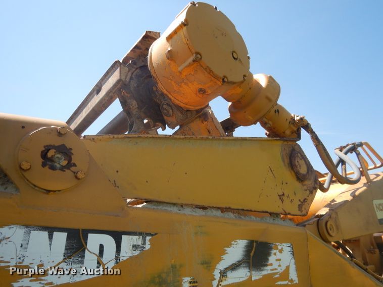 image for item DG4554 1986 John Deere 862B  elevating scraper