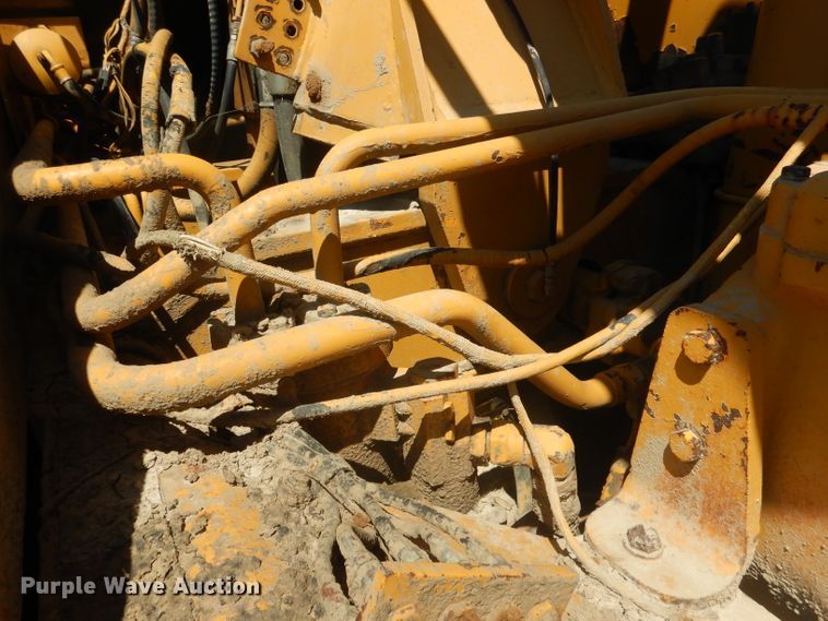 image for item DG4554 1986 John Deere 862B  elevating scraper