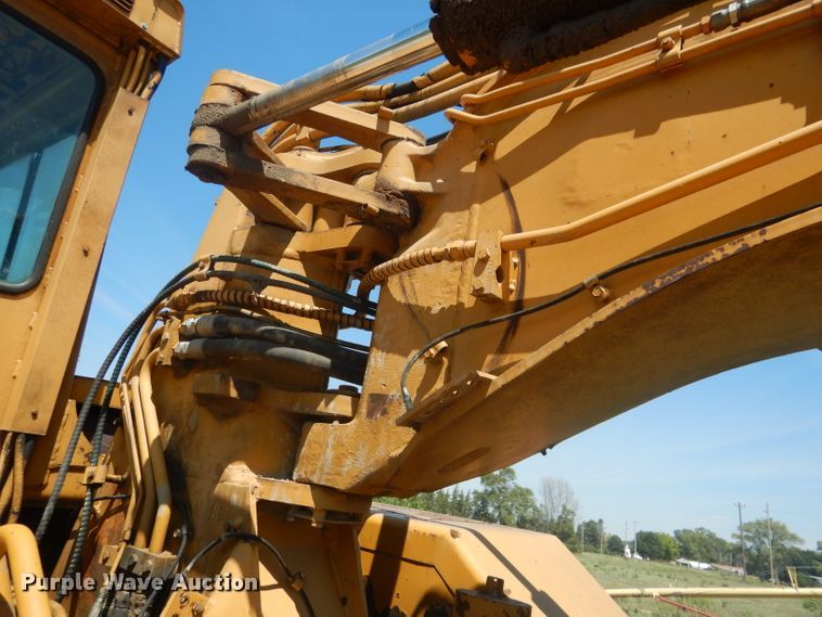 image for item DG4554 1986 John Deere 862B  elevating scraper