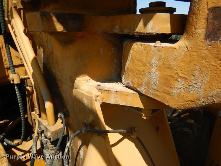 image for item DG4554 1986 John Deere 862B  elevating scraper