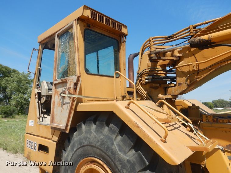 image for item DG4554 1986 John Deere 862B  elevating scraper