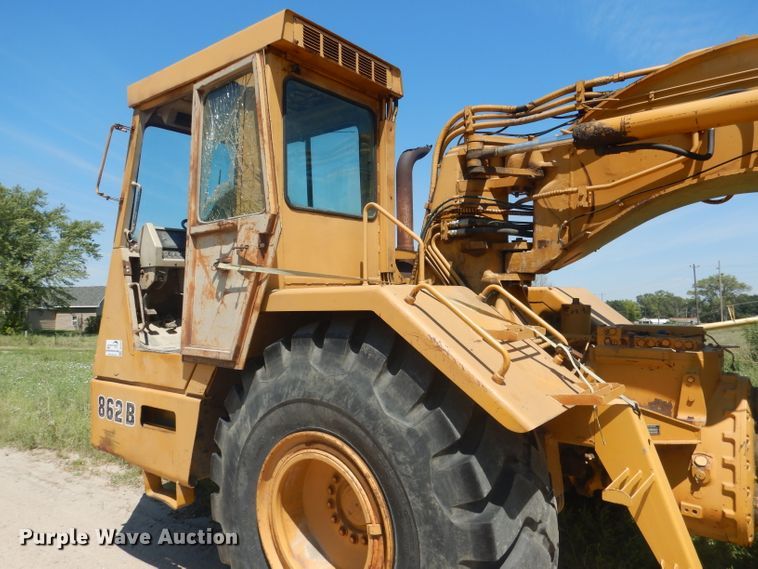 image for item DG4554 1986 John Deere 862B  elevating scraper