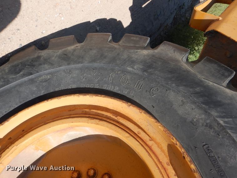 image for item DG4554 1986 John Deere 862B  elevating scraper