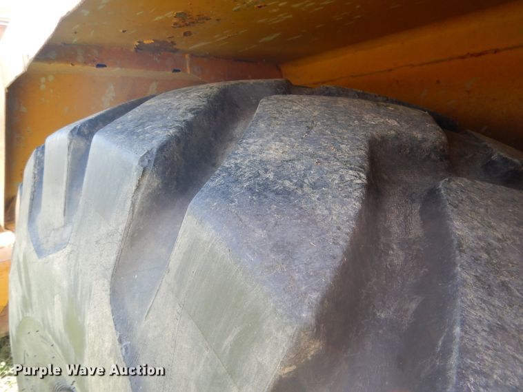 image for item DG4554 1986 John Deere 862B  elevating scraper