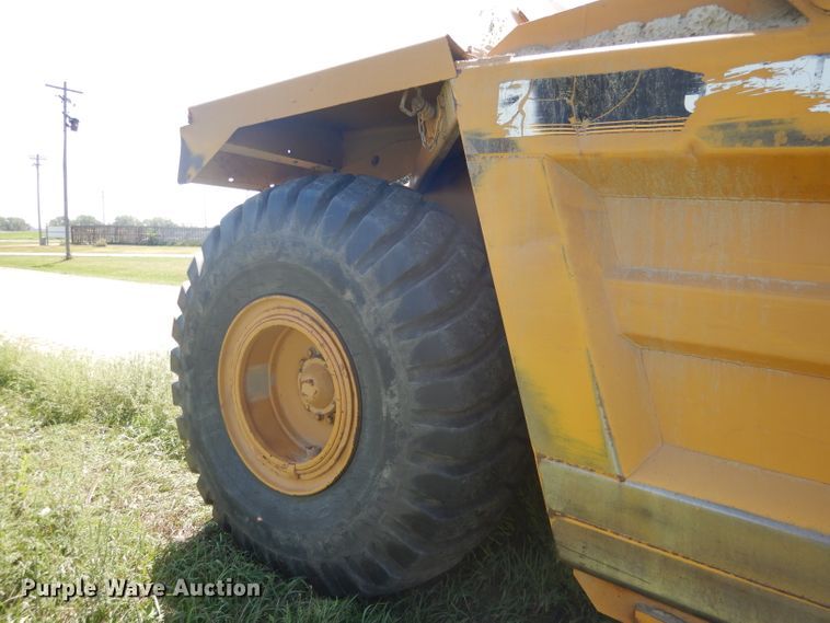 image for item DG4554 1986 John Deere 862B  elevating scraper