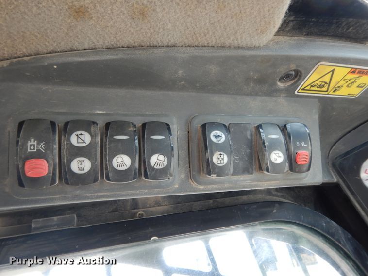 image for item DG6944 2011 Caterpillar 289C  tracked skid steer loader