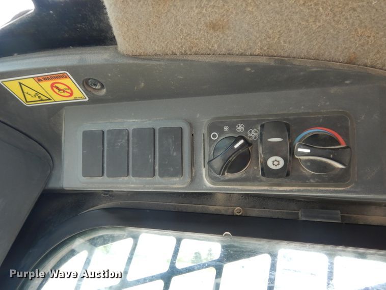 image for item DG6944 2011 Caterpillar 289C  tracked skid steer loader