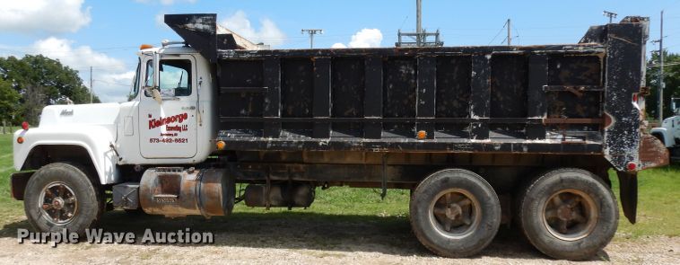image for item DG6953 1980 Mack  dump truck