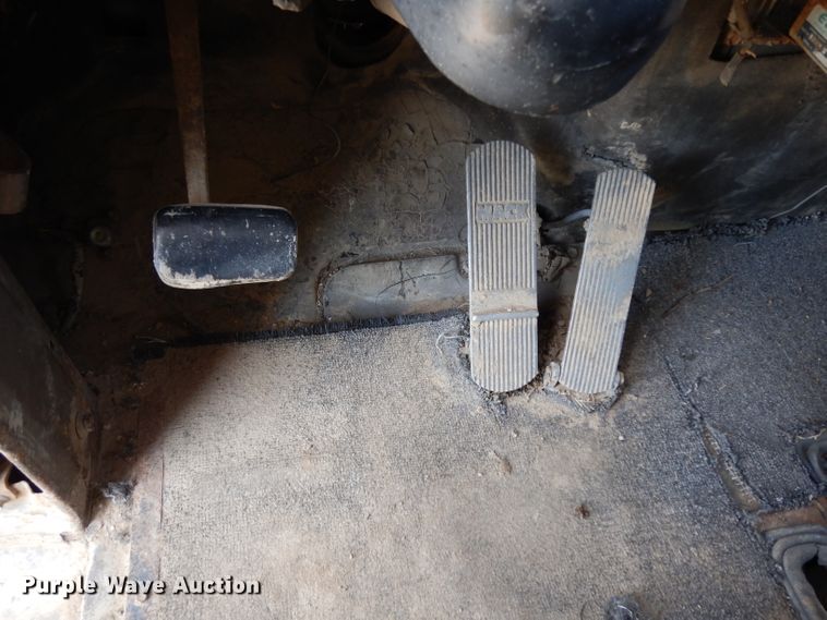 image for item DG6953 1980 Mack  dump truck