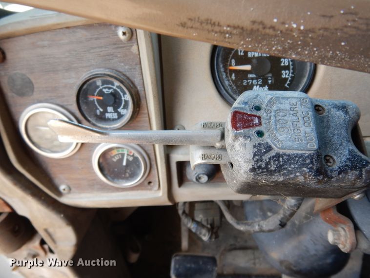 image for item DG6953 1980 Mack  dump truck