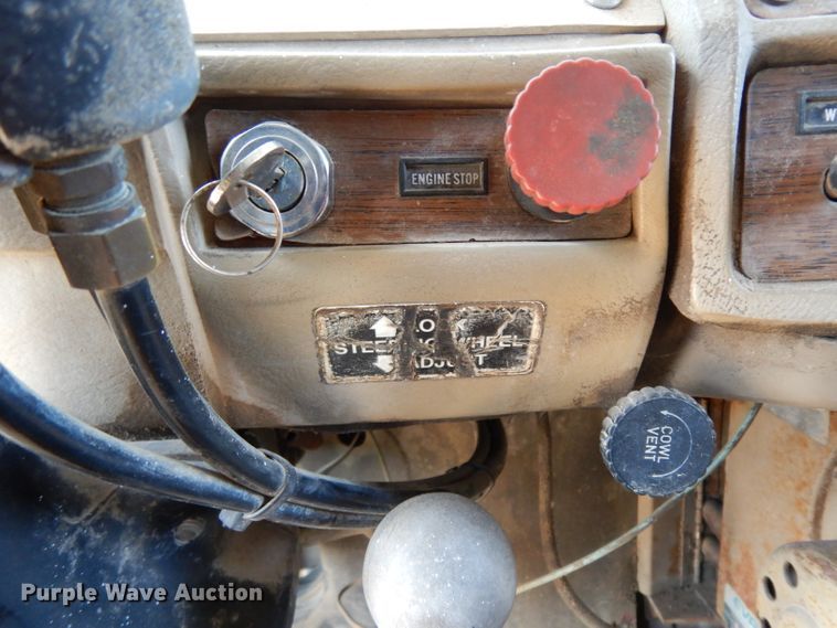 image for item DG6953 1980 Mack  dump truck