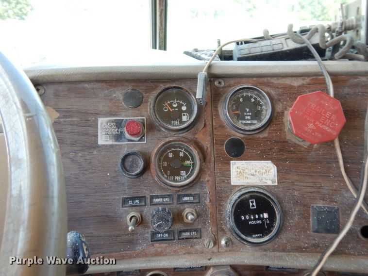 image for item DG6953 1980 Mack  dump truck