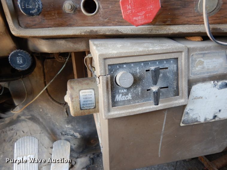 image for item DG6953 1980 Mack  dump truck