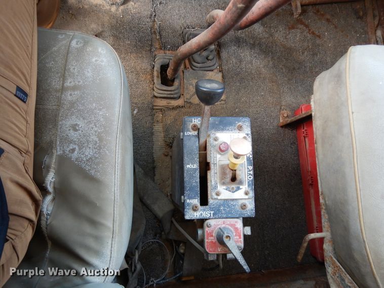 image for item DG6953 1980 Mack  dump truck