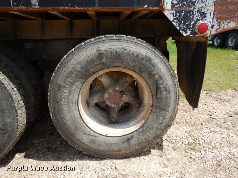 image for item DG6953 1980 Mack  dump truck