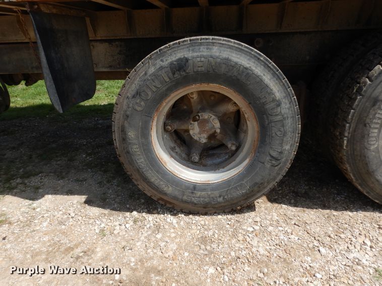 image for item DG6953 1980 Mack  dump truck