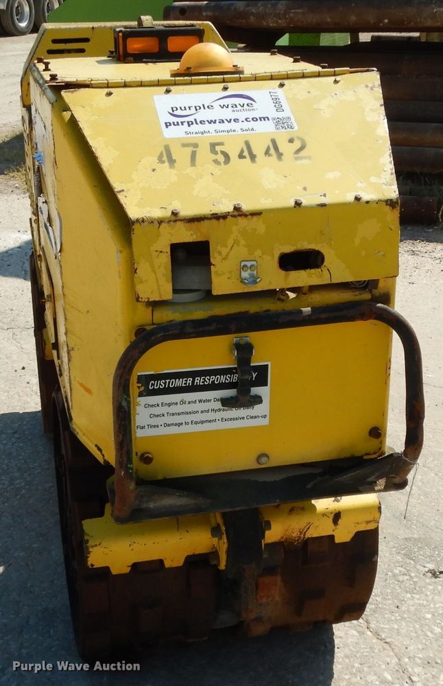 image for item DG6977 2004 Wacker RT82SC  vibratory trench compactor